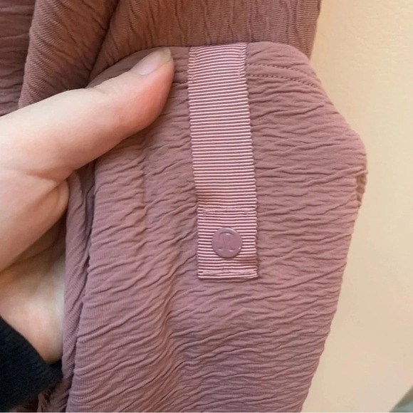 Lululemon Textured Snap Up Scarf - Picture 2 of 6